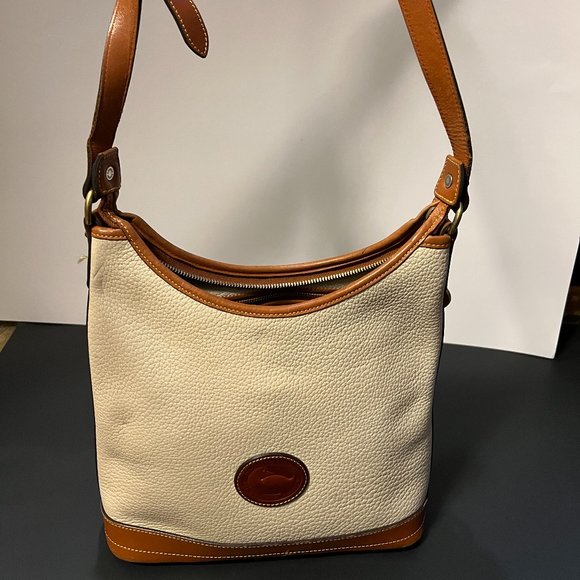Dooney Bourke Handbags Cross Body Vintage - Picture 1 of 5